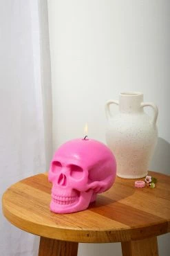 Typo Shaped Skull Candle